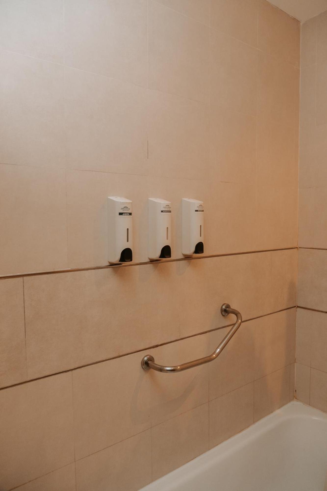 Howard Johnson 4*