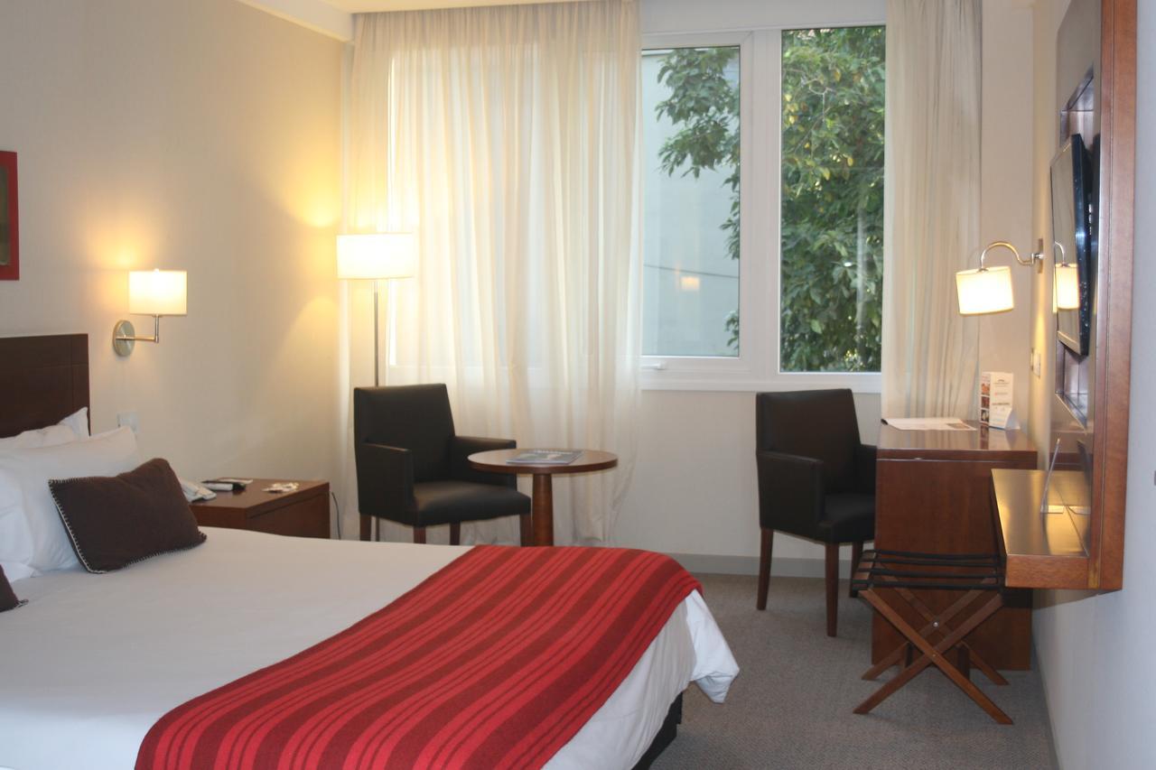 Howard Johnson Hotel 4*